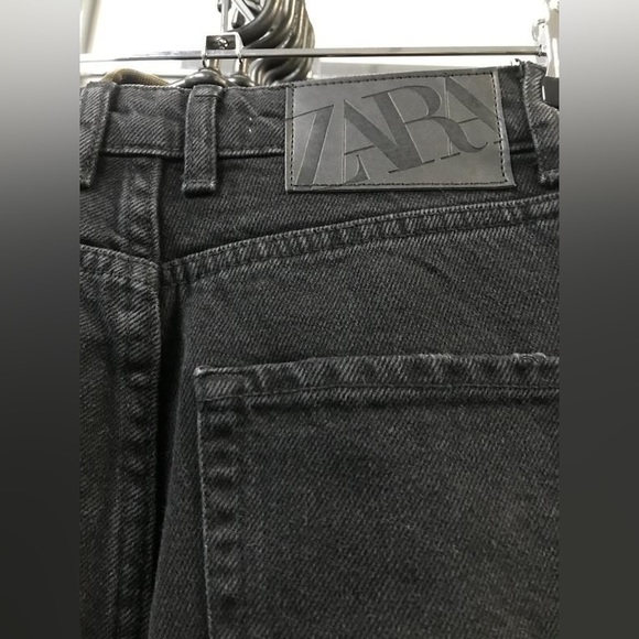 HIGH RISE STRAIGHT ZARA JEANS SIZE 0 BLACK - Picture 10 of 15